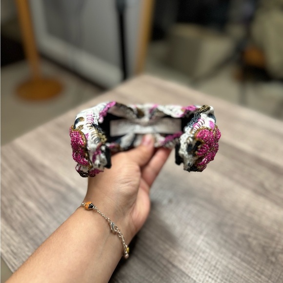 Stylish Pink and White Headband - Picture 4 of 5